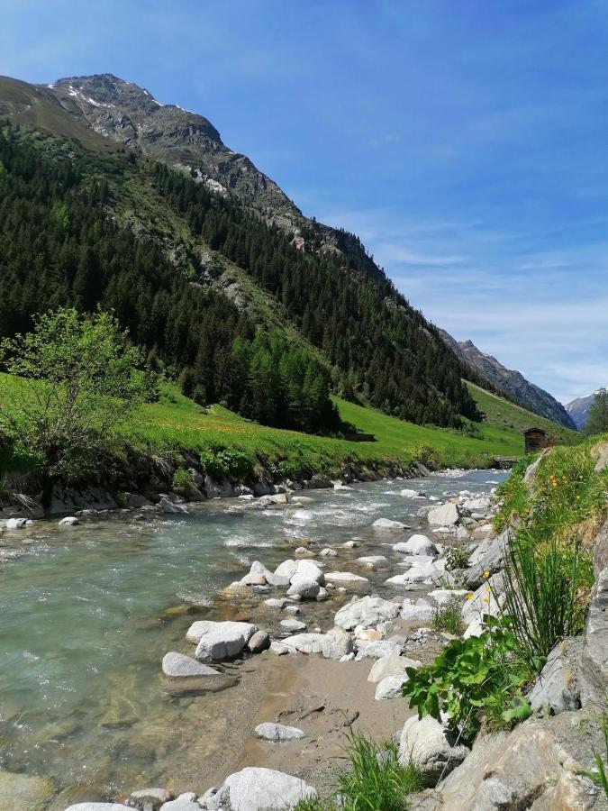 Haus Bergwind Apartman Sankt Leonhard im Pitztal Kültér fotó